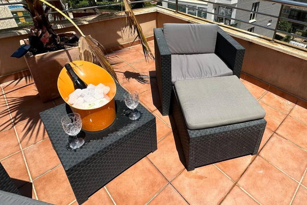Atico Puerto Marina 2 Hab Con Piscina, 500M De La Plata Apartment Torremolinos Exterior photo