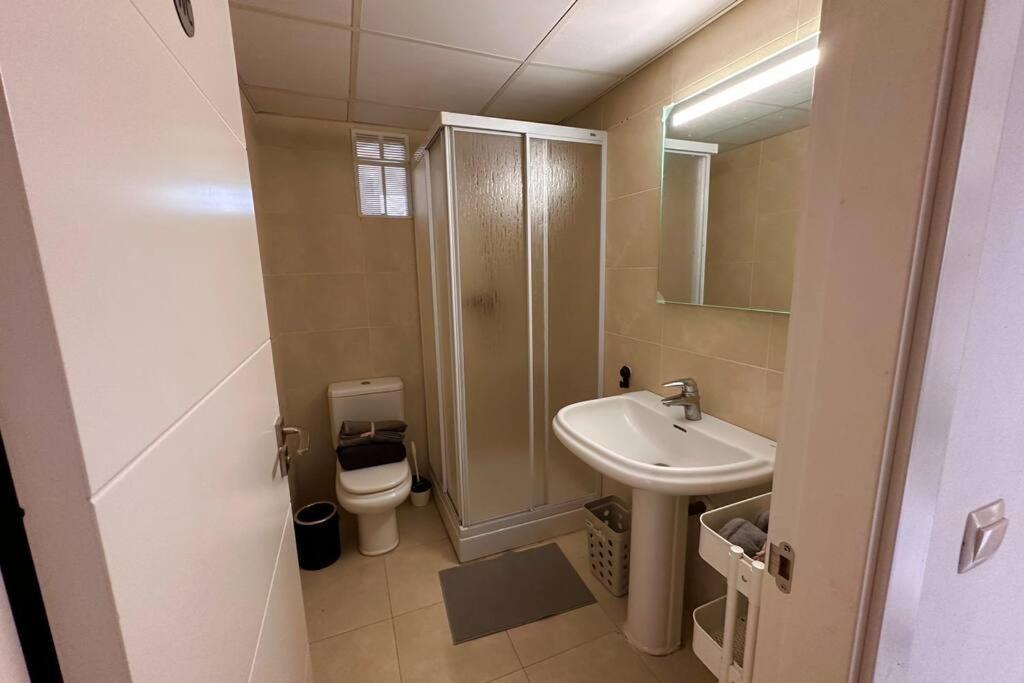 Atico Puerto Marina 2 Hab Con Piscina, 500M De La Plata Apartment Torremolinos Exterior photo
